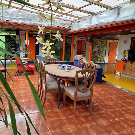 Hostal La Pijarana Salento Ngoại thất bức ảnh